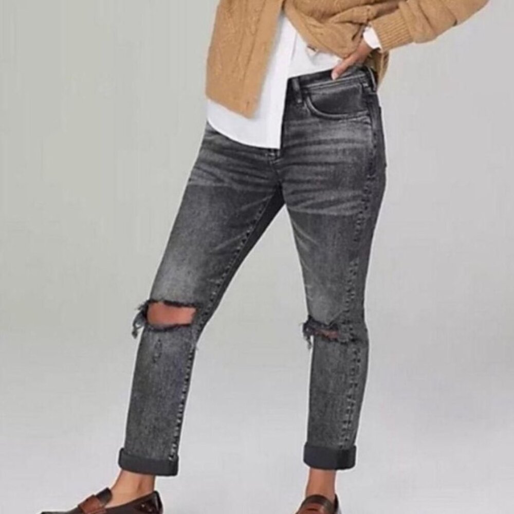 Anthropologie Pilcro‎ Distressed Slim Boyfriend Jean Black size 26 waist